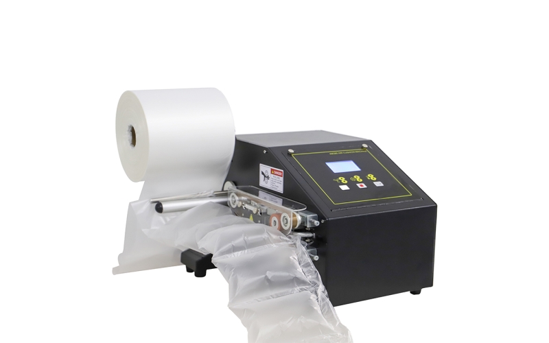 建技包裝：選用適合產(chǎn)品包裹的緩沖氣墊，保護(hù)產(chǎn)品的運(yùn)輸安全